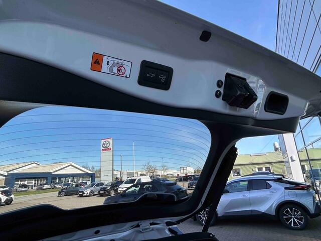 Toyota C-HR 2.0 Plug-in Hybrid 220 Dynamic |Navi|Carplay|Stoel en stuurverwarming|Camera|PDC V+A|Elektrische a.klep|