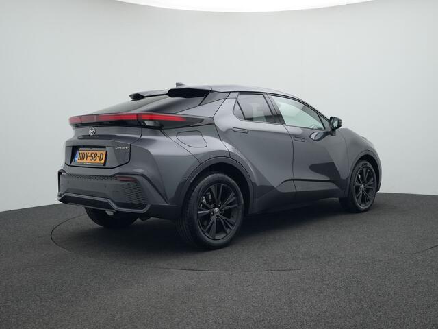 Toyota C-HR 2.0 Plug-in Hybrid 220 First Edition DEMO >Wacht op fotomoment