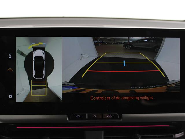 Toyota C-HR 2.0 Plug-in Hybrid 220 Executive