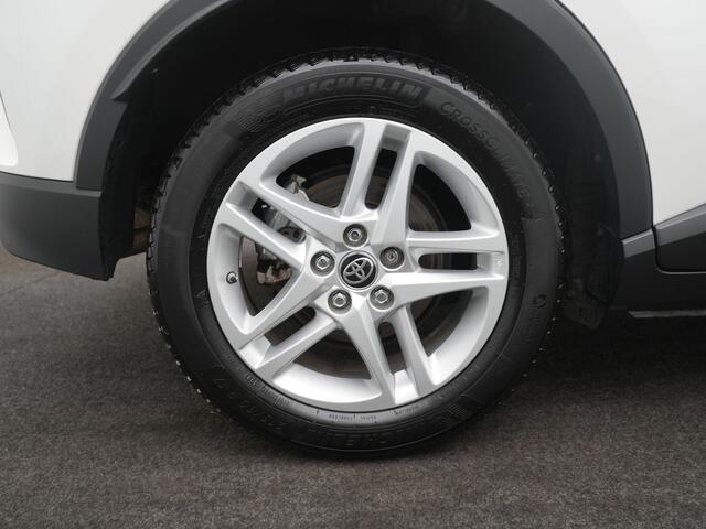 Toyota C-HR 1.8 Hybrid Business - RIJKLAARPRIJS - All seasonbanden - Achteruitrijcamera