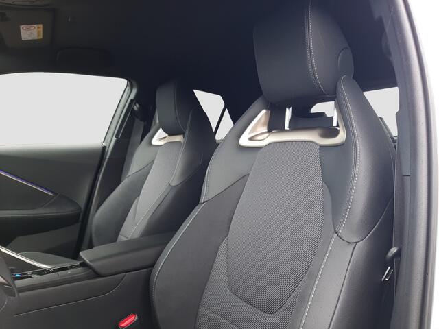 Toyota C-HR 1.8 Hybrid 140 Executive *DEMO*