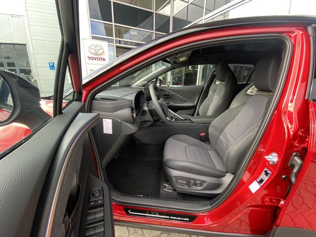 Toyota C-HR 2.0 Plug-in Hybrid 220 Executive & Plus Pack