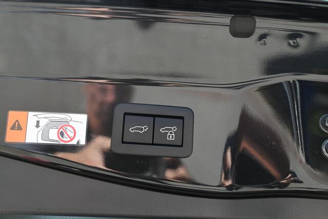 Toyota C-HR 2.0 Plug-in Hybrid 220 Dynamic