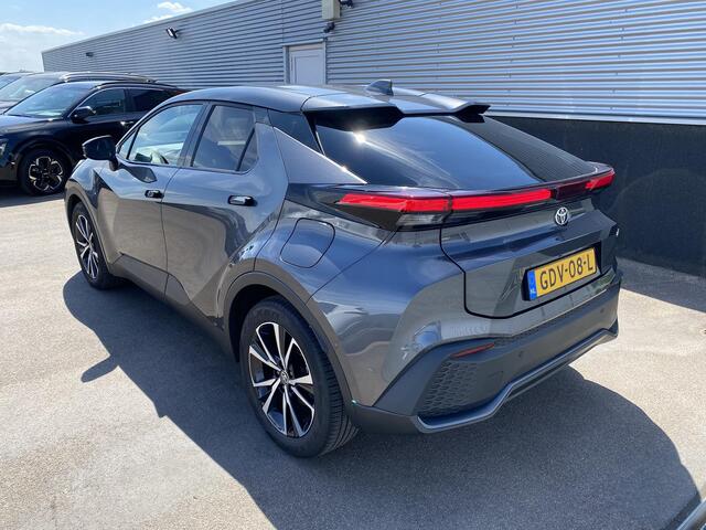 Toyota C-HR 1.8 Hybrid 140 First Edition | 360° camera | Dodehoek detectie | Apple CarPlay/Android Auto | Adaptieve cruise control | Keyless | Parkeersensoren | Elektr. inklapbare buitenspiegels |