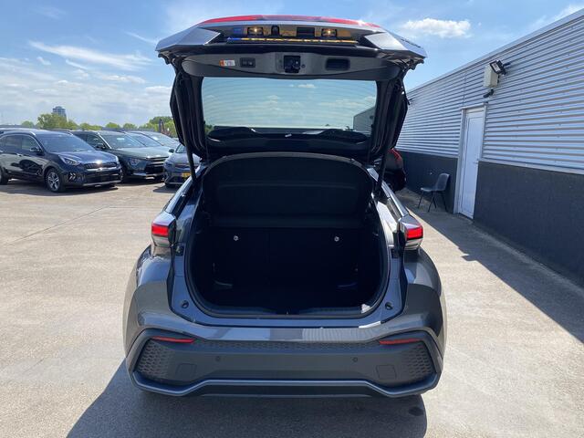 Toyota C-HR 1.8 Hybrid 140 First Edition | 360° camera | Dodehoek detectie | Apple CarPlay/Android Auto | Adaptieve cruise control | Keyless | Parkeersensoren | Elektr. inklapbare buitenspiegels |