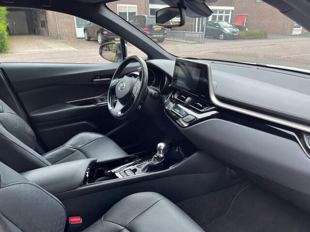 Toyota C-HR 1.8 HYBRID EXECUTIVE / LEDER / CAMERA / NAVI / TREKHAAK / 18'' LMV