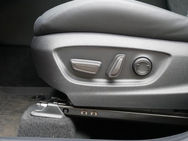 Toyota C-HR 1.8 Hybrid Premium, Automaat, Carplay, Lage KM