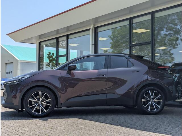 Toyota C-HR 1.8 Hybrid 140 First Edition | Bi-tone | Stoel- stuurverwarming | Elek. achterklep | Camera | PDC V+A