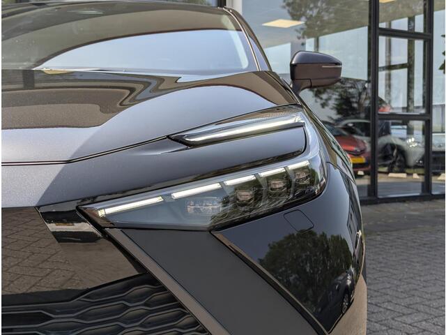 Toyota C-HR 1.8 Hybrid 140 First Edition | Stoel- stuurverwarming | Elek. achterklep | Camera | PDC V+A |