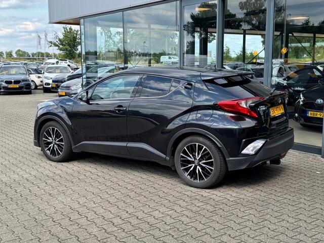 Toyota C-HR 1.8 Hybrid Style - camera - navi - stoelverwarming