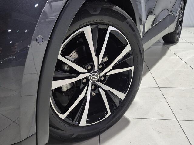 Toyota C-HR 1.8 Hybrid 140 First Edition | 360 Camera | Draadloos opladen mobiele telefoon | LM Velgen