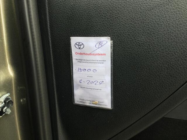 Toyota C-HR 1.8 Hybrid Executive | Led | Camera | Dealer onderhouden |