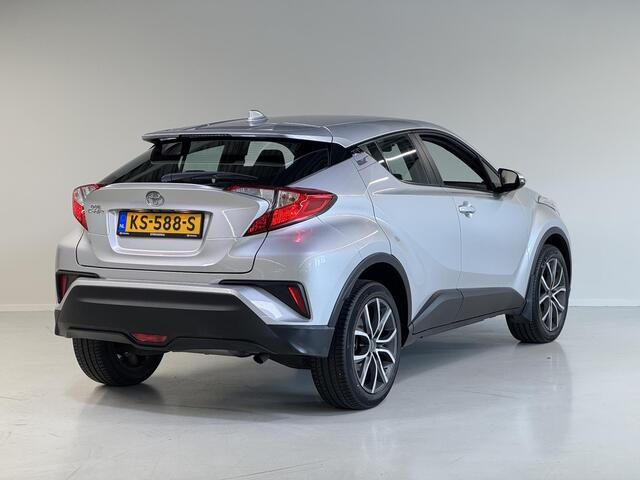 Toyota C-HR 1.2 Dynamic handgeschakeld | 1300kg trekgew. | Keyless |
