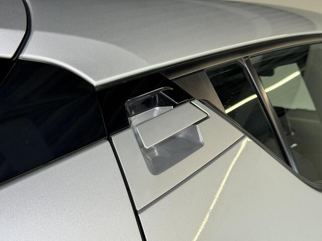 Toyota C-HR 1.2 Dynamic handgeschakeld | 1300kg trekgew. | Keyless |