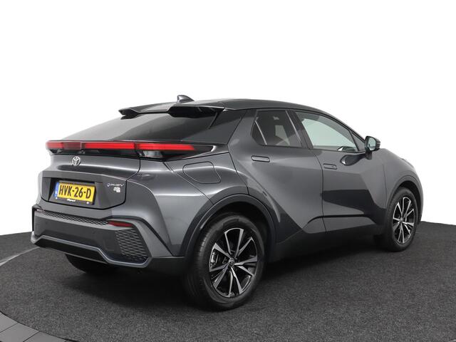 Toyota C-HR 2.0 Plug-in Hybrid 220 Dynamic | Parkeersensoren | Stoel/Stuurverwarming | Adaptieve Cruise Control | Apple Carplay/Android Auto |