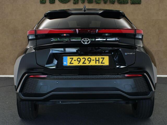 Toyota C-HR 2.0 Plug-in Hybrid 220 Première Edition - ORIGINEEL NEDERLANDSE AUTO - HEAD UP DISPLAY - CAMERABEELD IN BINNENSPIEGEL - ELEKTRISCHE ACHTERKLEP - ELEKTRISCH VERSTELBARE BESTUURDERSSTOEL - LEDEREN BEKLEDING - STUUR/ STOELVERWARMING - PANORAMADAK - 230 VOLT 