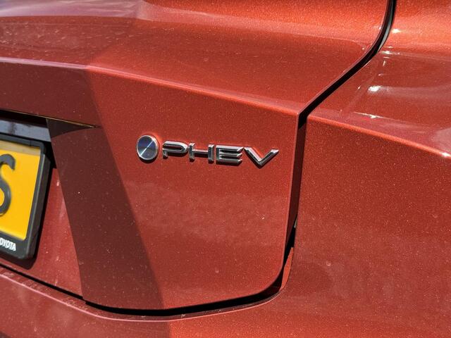 Toyota C-HR 2.0 Plug-in Hybrid 220 Executive | Executive Plus Pack | Thermisch panorama-dak | Prisma adaptive LED | 360 Camera | Memory stoel |