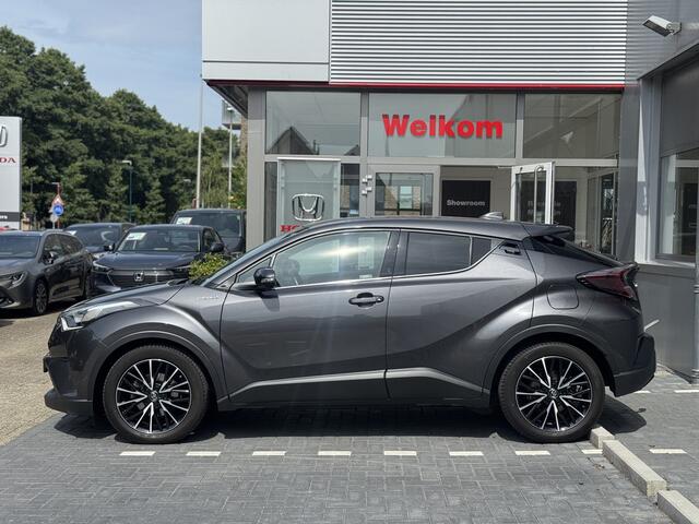 Toyota C-HR 1.8 Hybrid Executive Trekhaak, JBL, Navigatie, Dodehoeksensor , All-in Rijklaarprijs