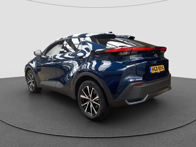 Toyota C-HR 2.0 Plug-in Hybrid 220 Dynamic | Stuur en stoel verwarming