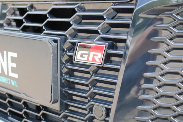 Toyota C-HR 2.0 Plug-in Hybrid 220 Executive Automaat | Camera |