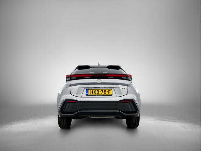 Toyota C-HR 1.8 Hybrid 140 Dynamic | Dodehoek assistent | Parkeersensoren V+A | Stoelverwarming| Metallic lak |