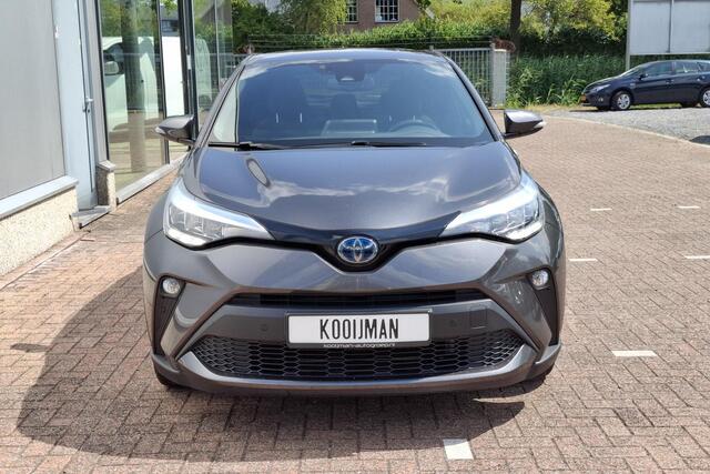 Toyota C-HR 1.8 Hybrid Dynamic Adaptieve cruise control, achteruitrij camera, keyless, navigatie Apple Carplay/Android Auto, parkeersensoren, automaat!