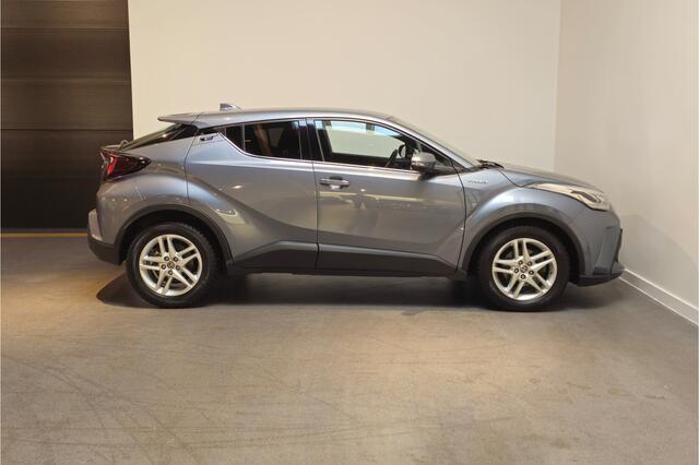 Toyota C-HR 1.8 Hybrid Dynamic - Stoelverwarming - Apple Carplay/Android auto - Adpative Cruisecontrol