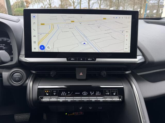 Toyota C-HR 1.8 Hybrid 140 First Edition Dodenhoekdetectie, Navigatie, Parkeersensoren V + A , All-in Rijklaarprijs