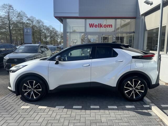 Toyota C-HR 1.8 Hybrid 140 First Edition Dodenhoekdetectie, Navigatie, Parkeersensoren V + A , All-in Rijklaarprijs