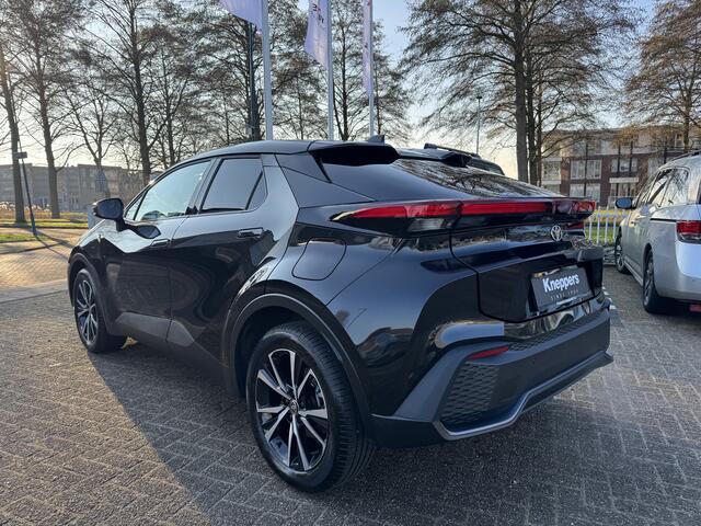 Toyota C-HR 1.8 Hybrid 140 First Edition Dodenhoekdetectie, Navigatie, Parkeersensoren V + A , All-in Rijklaarprijs