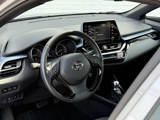 Toyota C-HR 2.0 Hybrid Team D | CarPlay | Camera | ACC | Dodehoek | Keyless | 18 inch