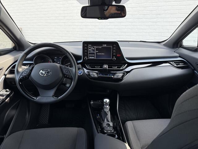 Toyota C-HR 2.0 Hybrid Team D | CarPlay | Camera | ACC | Dodehoek | Keyless | 18 inch