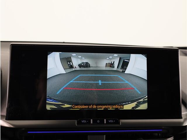 Toyota C-HR 2.0 Plug-in Hybrid 220 Executive *DEMO* | Electronic Climate Control | JBL Audio | Cruise Control Adaptief |