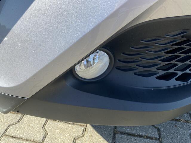 Toyota C-HR 1.8 Hybrid Active Afneembare Trekhaak, Navigatie & Camera