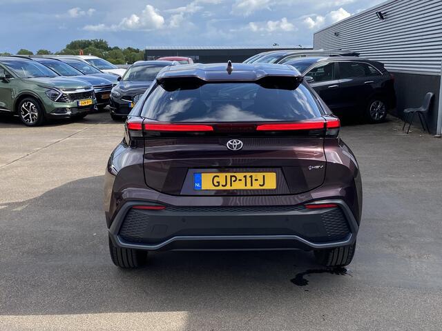 Toyota C-HR 1.8 Hybrid 140 Dynamic NL-auto, Dodehoekdetectie, Adaptieve cruise control, keyless, achteruitrij camera, navigatie Apple CarPlay/Android Auto, parkeersensoren