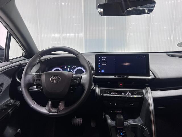 Toyota C-HR 1.8 Hybrid 140 First Edition | All season banden | 2 tone lak | Dealer onderhouden |