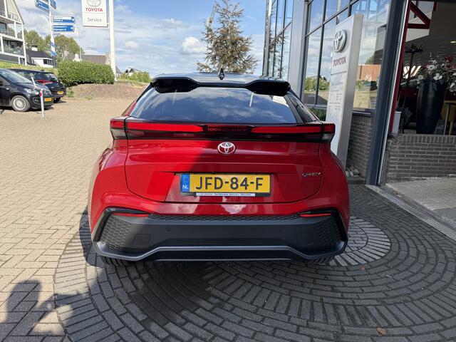 Toyota C-HR 2.0 Plug-in Hybrid executive 220 PLUS bi-tone