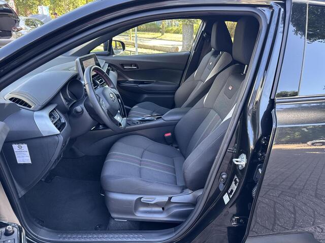 Toyota C-HR 2.0 Hybrid GR-Sport | 06-10141018 Voor meer informatie