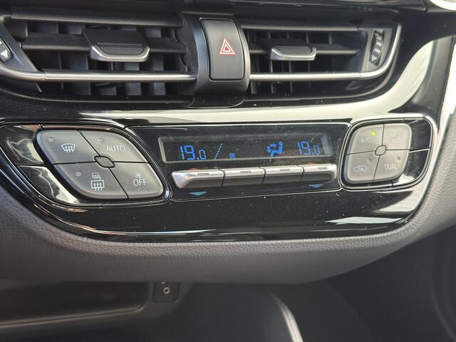 Toyota C-HR 1.8 Hybrid Active / Adaptieve Cruise Control / Navigatie / Airco Climate Control / Achteruitrijcamera