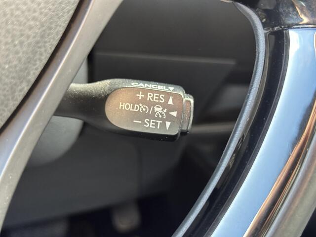 Toyota C-HR 1.8 Hybrid Active / Adaptieve Cruise Control / Navigatie / Airco Climate Control / Achteruitrijcamera