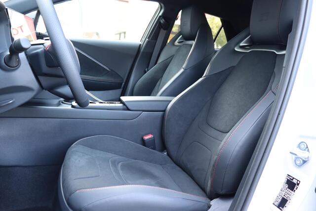 Toyota C-HR 2.0 Plug-in Hybrid 220 GR SPORT , 3500 voordeel!