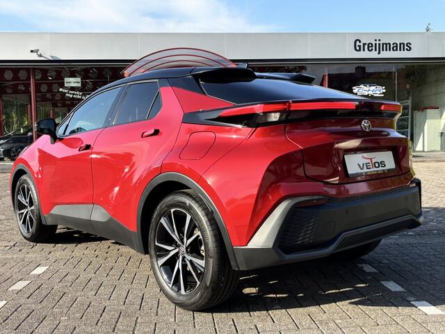 Toyota C-HR 1.8 Hybrid 140 Dynamic Bi-Tone Premium Rood | 2025