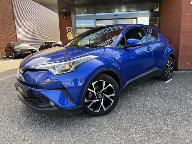 Toyota C-HR 1.8 Hybrid Style // DODEHOEK // KEYLESS // CAMERA+SENSOREN // ADAPT. CRUISE // Intelligent Park Assist // TREKHAAK //