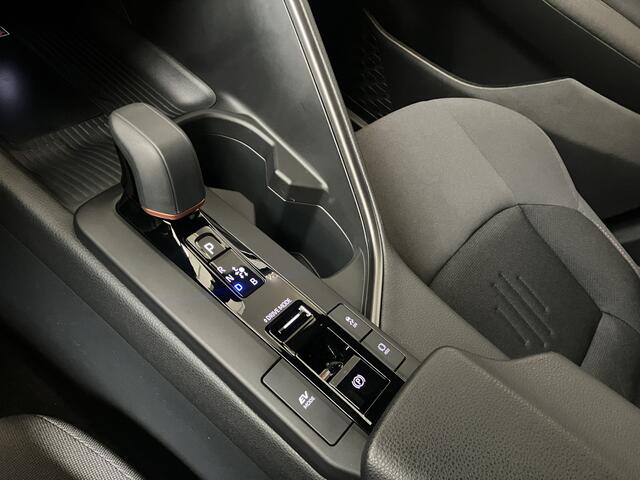 Toyota C-HR 1.8 HYBRID/STYLE/LED/NAVI GR/BLIND SP/EL A KLEP/18 INCH/ENZ