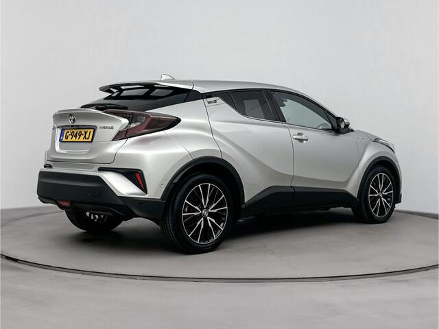 Toyota C-HR 1.8 Hybrid Executive Ultimate | NL-Auto | Parkeersensoren V+A | Navigatie | Cruise Control Adaptief | Lederen bekleding |