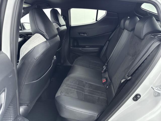 Toyota C-HR 2.0 Hybrid Business GR-Sport | Apple Carplay/Android Auto | Stoel-/Stuur verwarming | Lichtmetalen Velgen | Bi-Tone Metaallak |