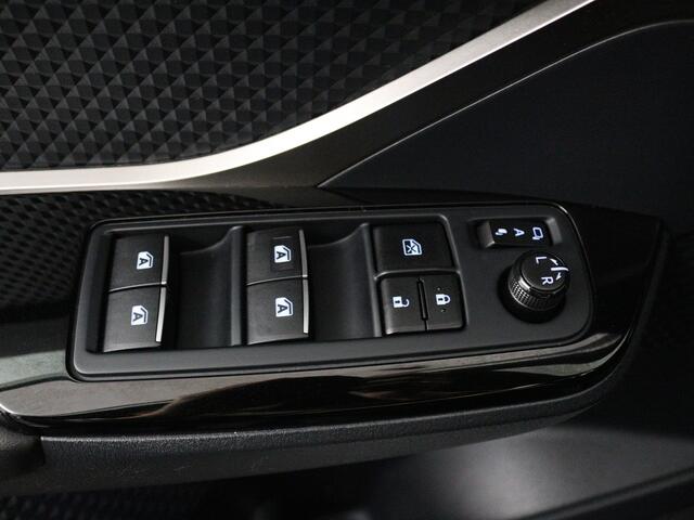 Toyota C-HR 1.2 Style | Blind Spot Monitor | Navi |