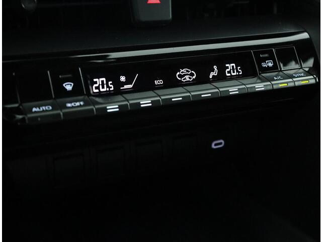 Toyota C-HR 1.8 Hybrid 140 Dynamic | Navigatie | Parkeer sensoren |