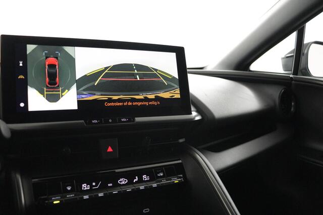 Toyota C-HR 1.8 Hybrid 140 First Edition | 360 graden camera | Apple Carplay/Android Auto | Elektrisch bedienbare achterklep |