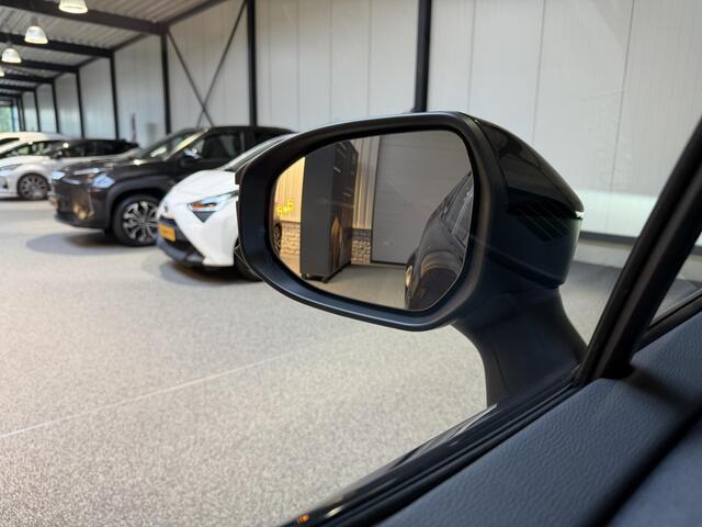 Toyota C-HR Hybrid 140 First Edition Bi-Tone Automaat